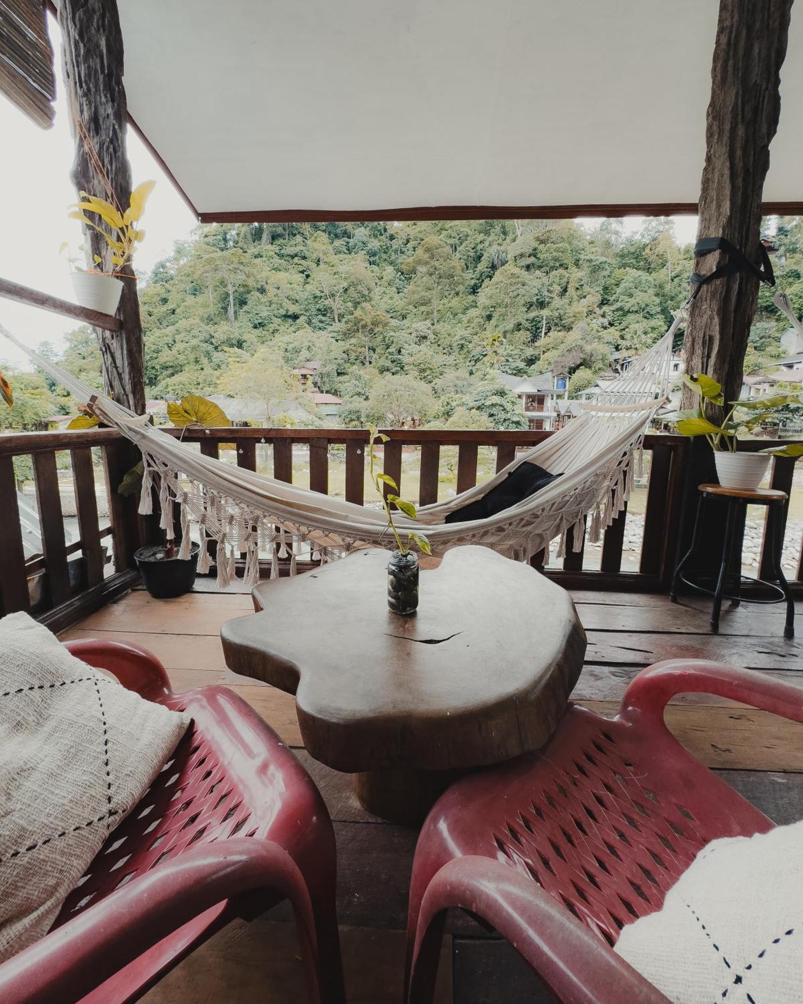 Hotel Charlys Little House Bukit Lawang Esterno foto